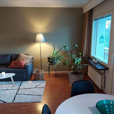 Cosy Two Rooms Apartment In Хельсинки Экстерьер фото